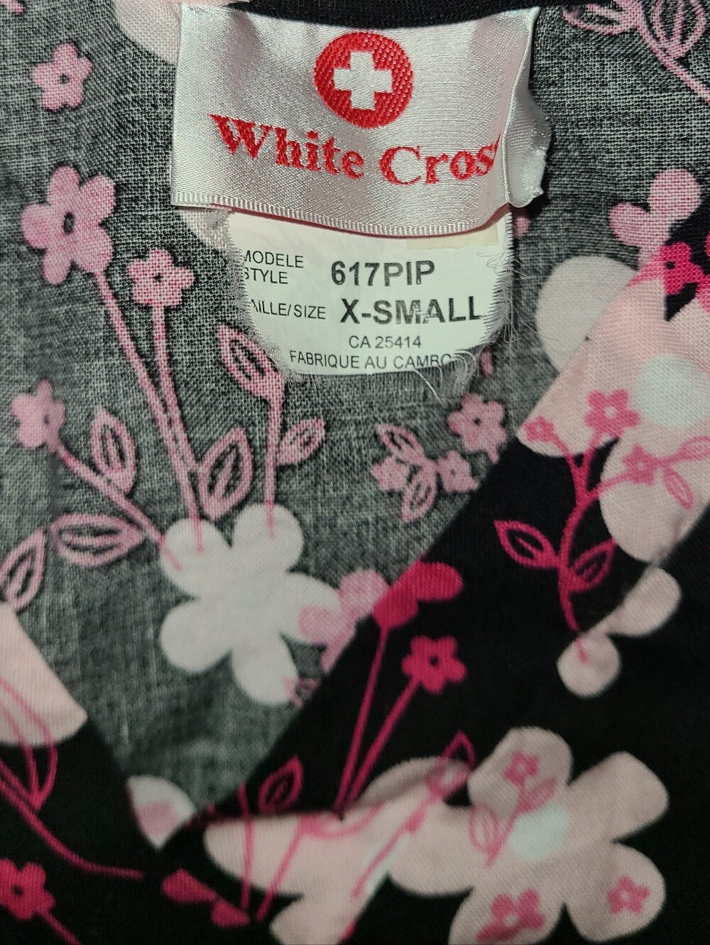 Women's size xs floral print scrub top - Picture 5 of 5
